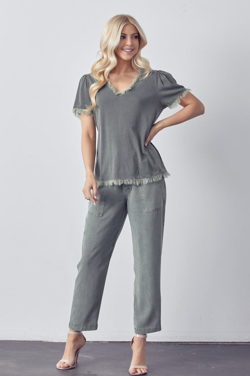 Ventage Wash  Raw Edge Top